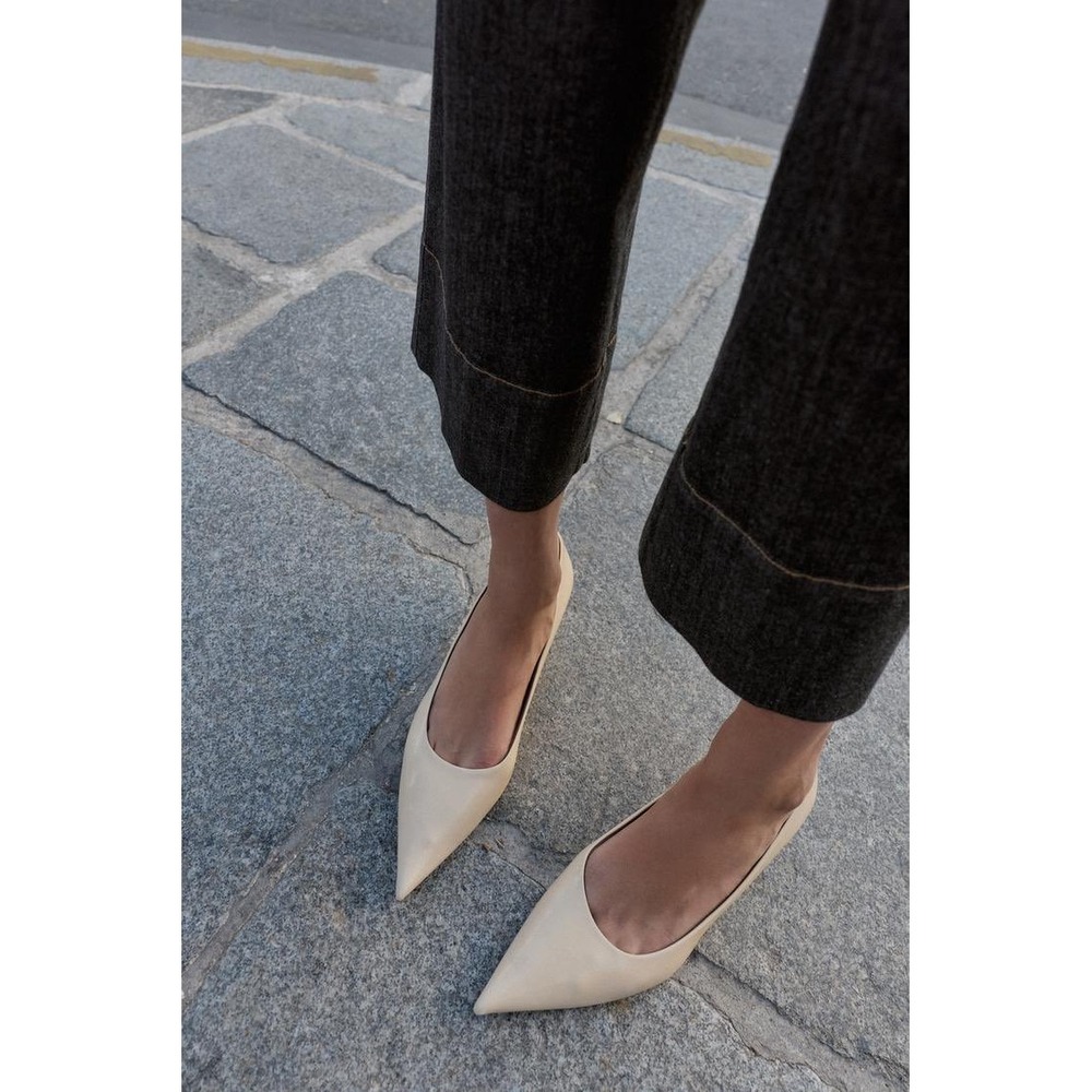 Zara Beige Pointed Toe Kitten Heel Pumps‎ EU 39 US 8.5 Nude Cream - Picture 2 of 10